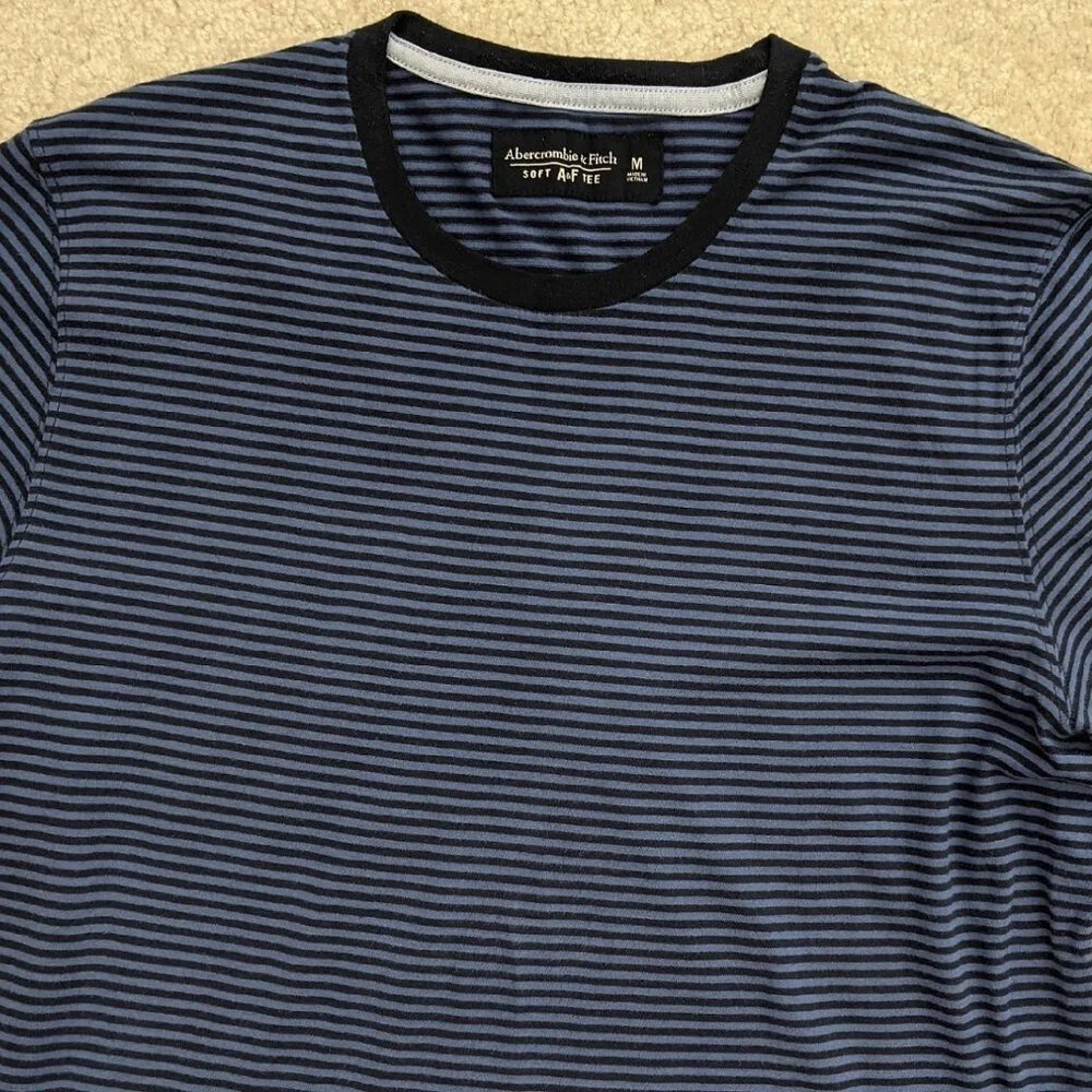 Abercrombie blue striped t-shirt medium